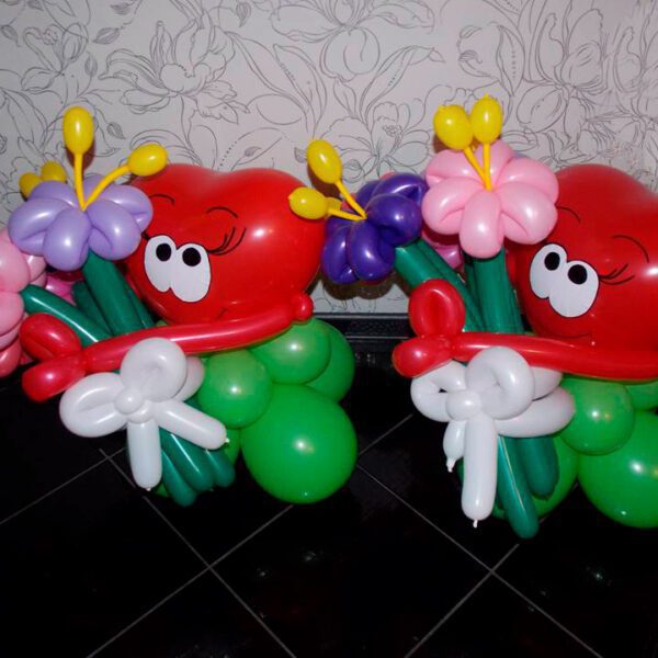 Сердце с цветами "Воздушная валентинка"