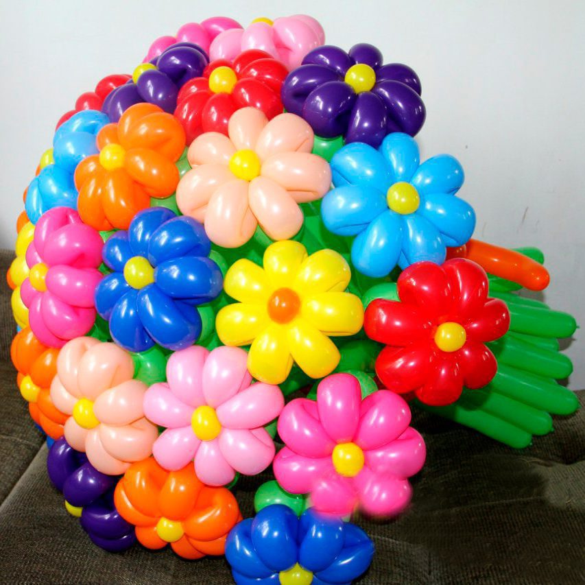 Букет квітів із повітряних куль «Веселкові»