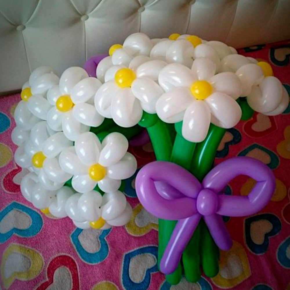 "Ромашковий букет із кульок"