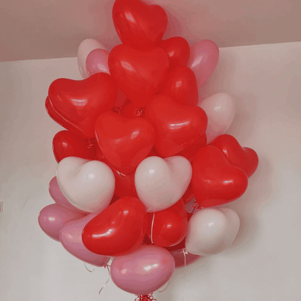 Зв'язка із 50 сердець (30 см)