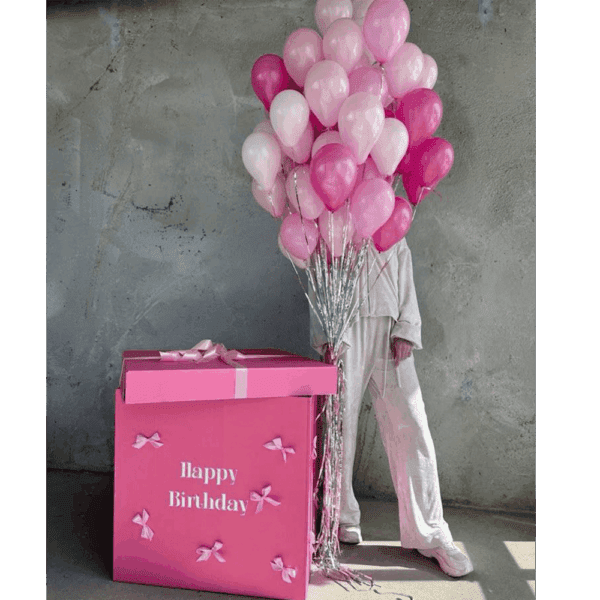 Коробка-сюрприз для девочки с маленькими шариками