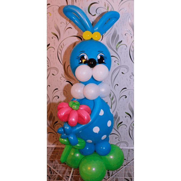 Фигурка из воздушных шаров "Волшебный зайчик с цветочком"