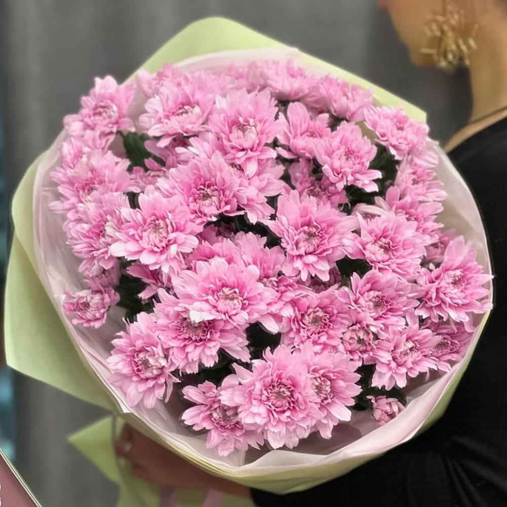 Букет из хризантем "Розовое прикосновение"