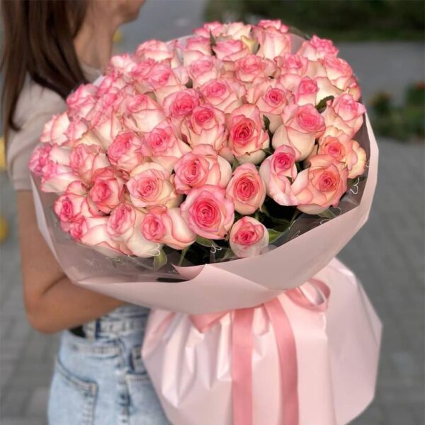 Букет из роз "Нежно розовая зефирка"